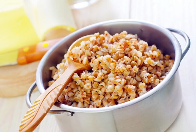 portion of steamed buckwheat on the diet