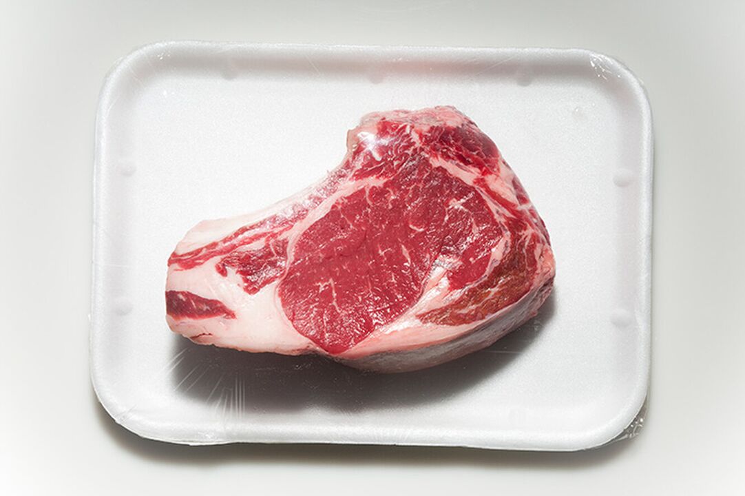 Many foods, such as red meat, are excluded from the menu in the diet for gout. 